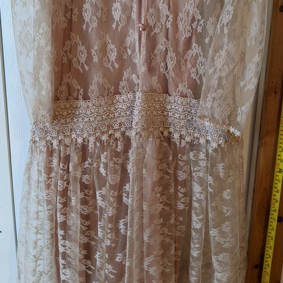 Gorgeous vintage lace, embroidered gown sz 10, Benee by Lori Ann MFG - Picture 8 of 16